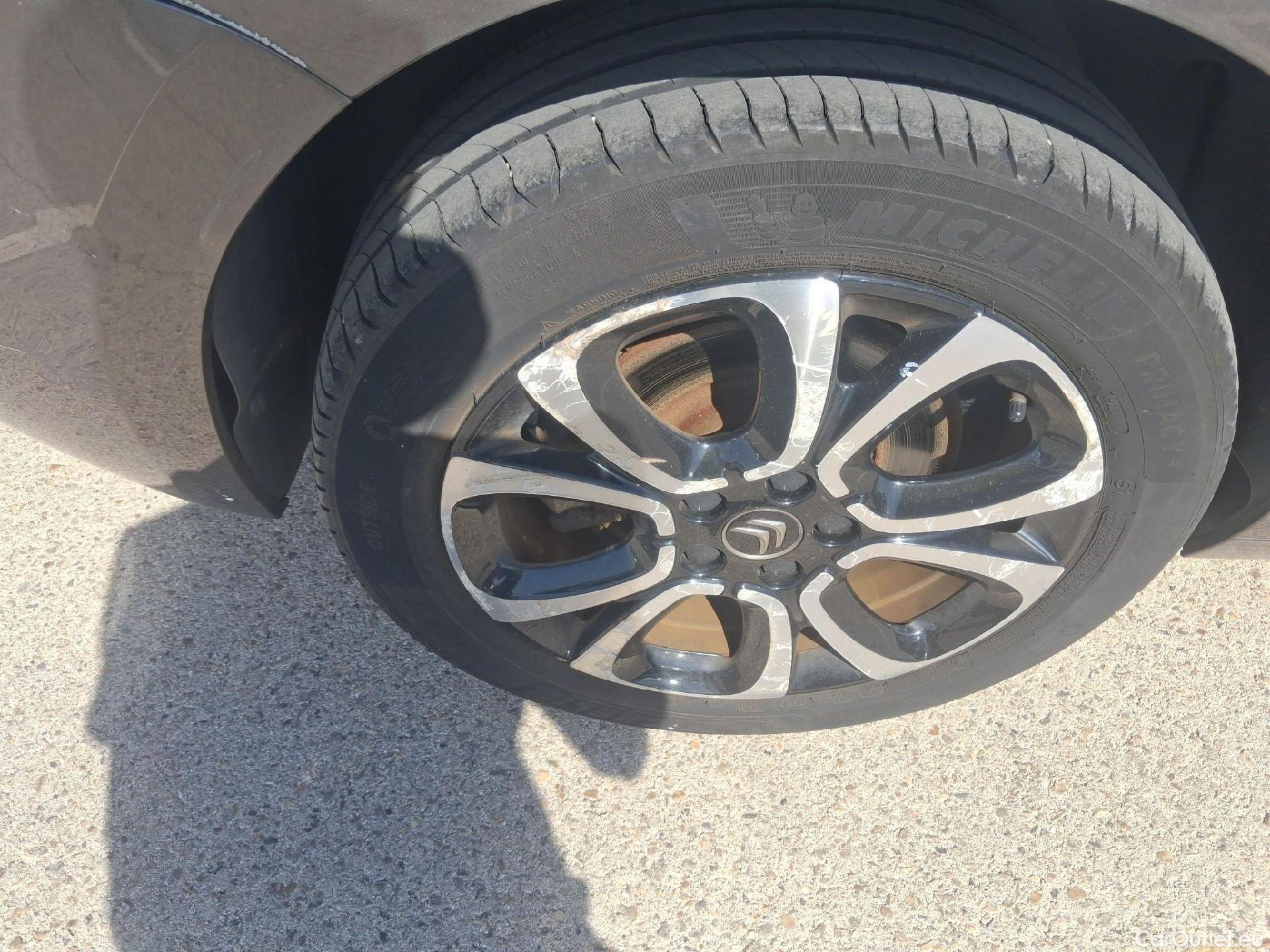 Citroen  C4 Grand Picasso CITROEN Grand C4 Spacetourer / 2016 / 5P / monovolumen PureTech 96KW (130CV) S&S 6v Shine #58