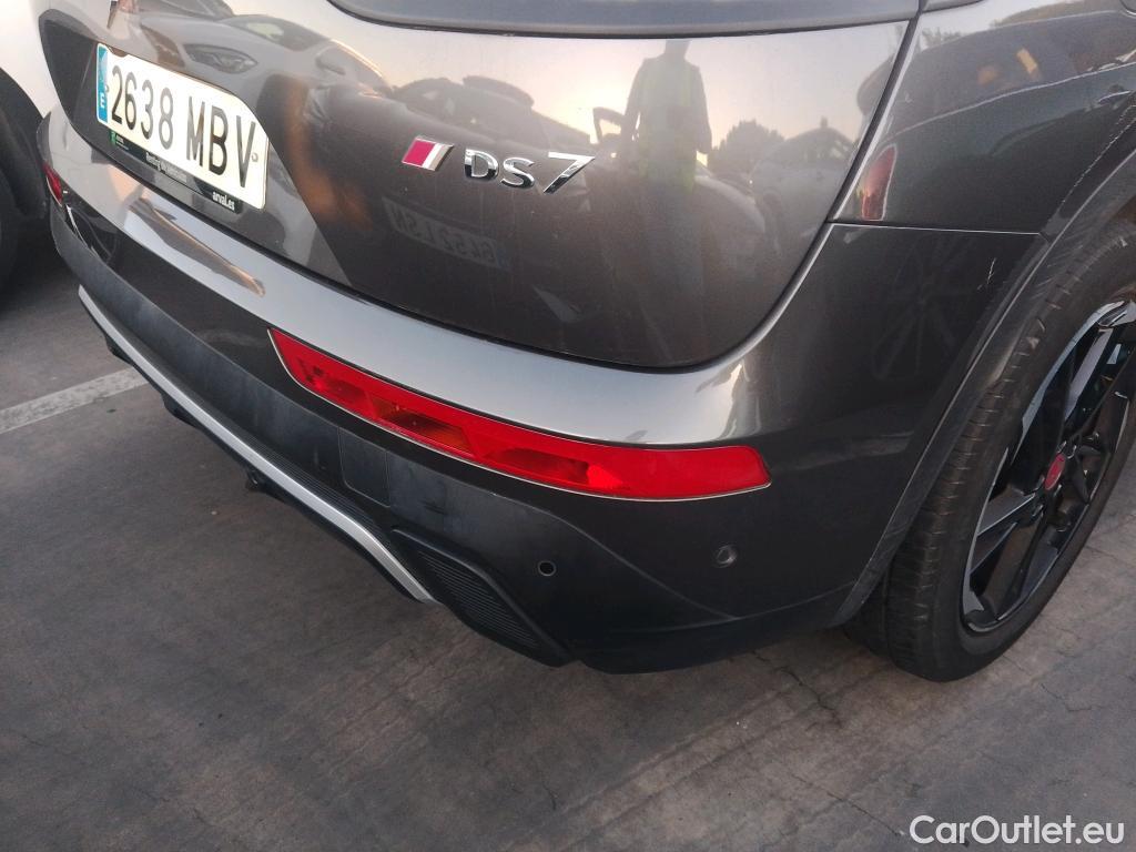  DS  DS7 DS DS 7 Crossback / 2017 / 5P / todoterreno BlueHDi DE 96kW (130CV) AT. PERF.LINE #17
