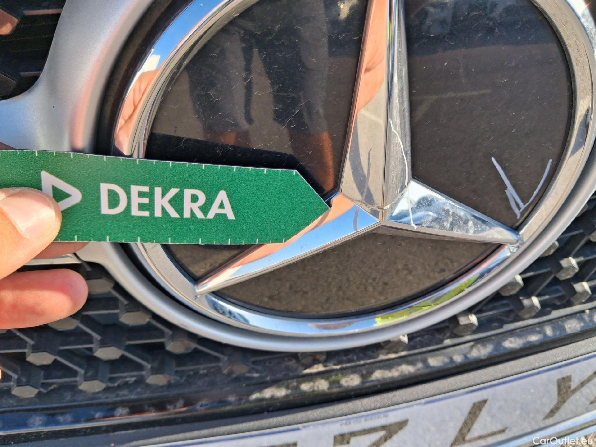  Mercedes  GLA MERCEDES-BENZ  / 2020 / 5P / todoterreno  250 e #17