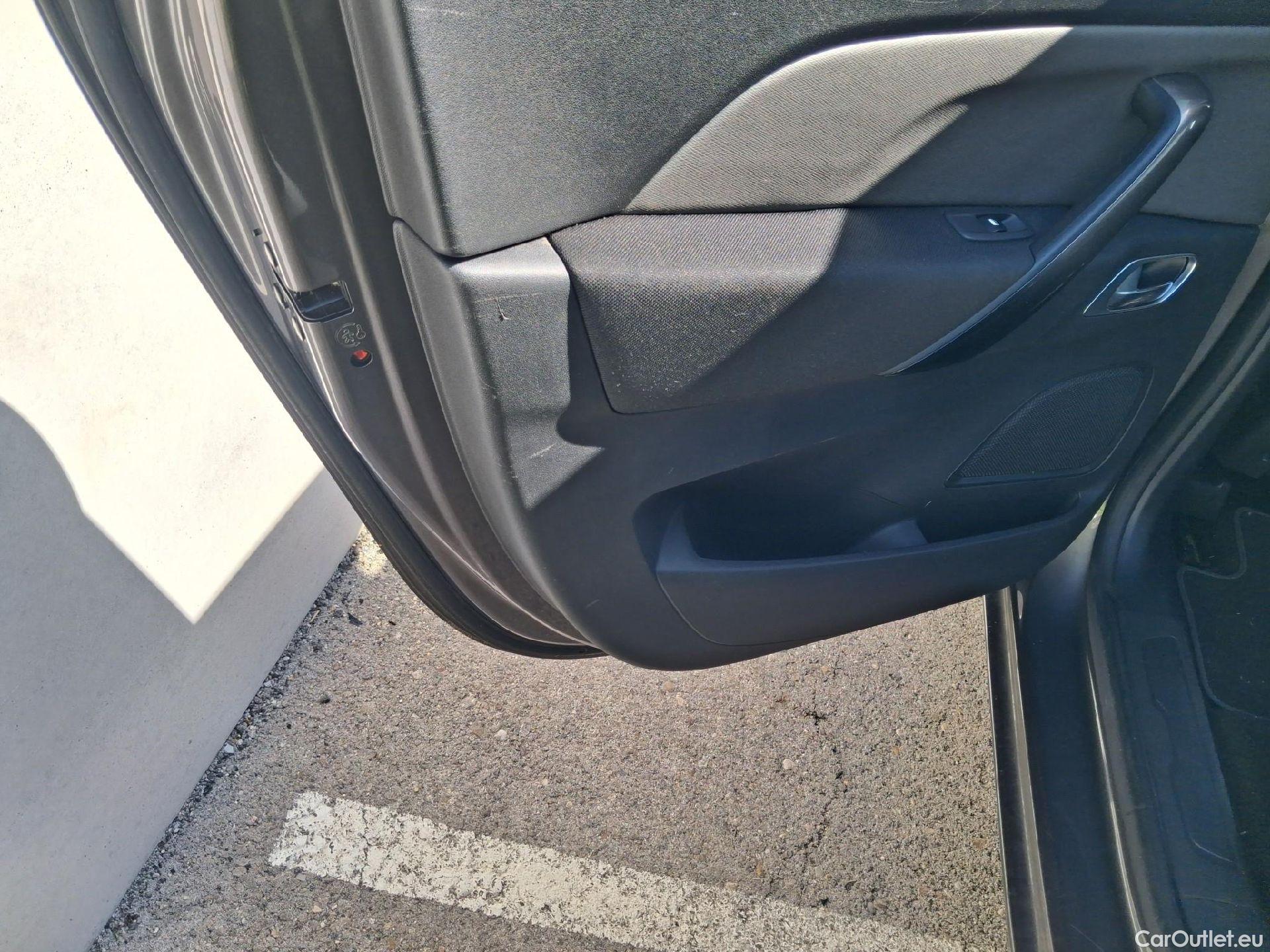  Citroen  C4 Grand Picasso CITROEN Grand C4 Spacetourer / 2016 / 5P / monovolumen PureTech 96KW (130CV) S&S 6v Shine #44