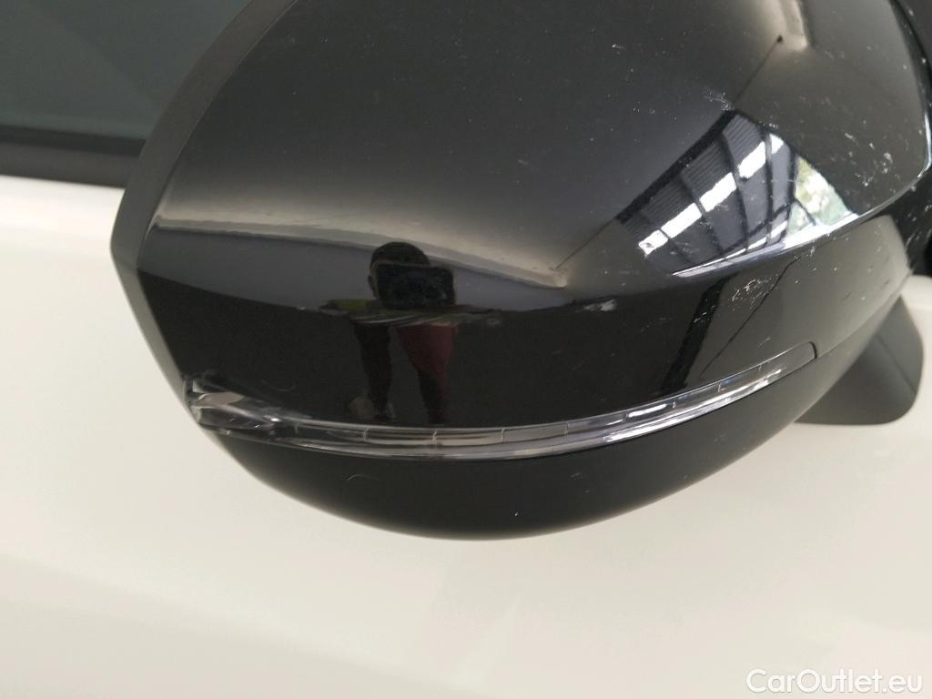  Nissan  Juke NISSAN  / 2019 / 5P / crossover DIG-T 84 kW (114 CV) 6M/T Acenta #17