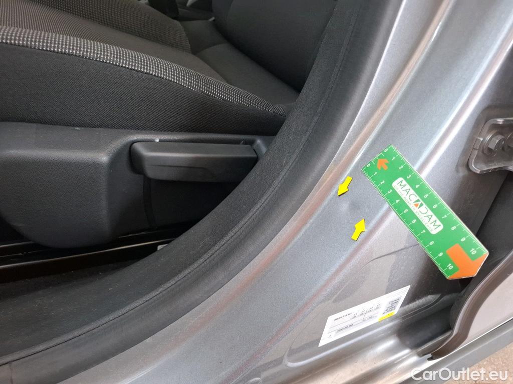  Citroen  C3  Plus 1.2 PureTech 80CV BVM5 6E #3