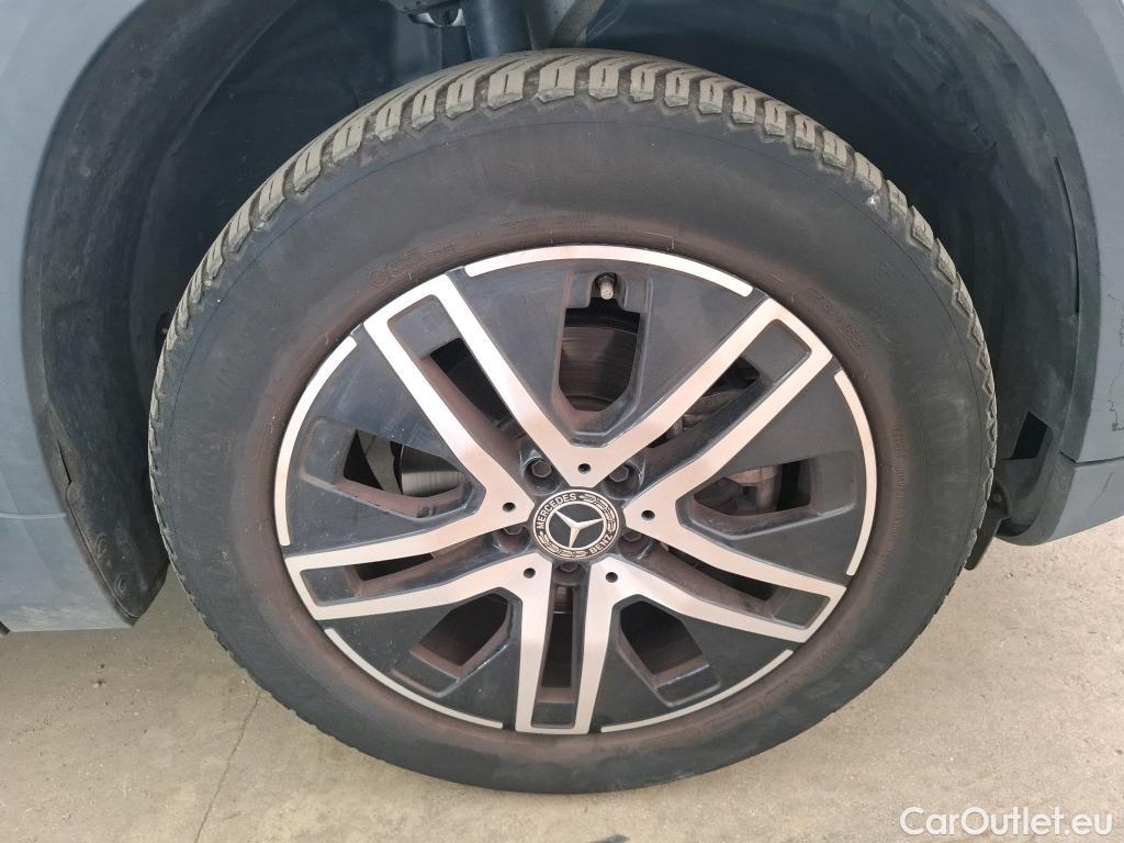 Mercedes  GLA MERCEDES-BENZ  / 2020 / 5P / SUV 2.0  200 D BUSINESS LINE DCT #12