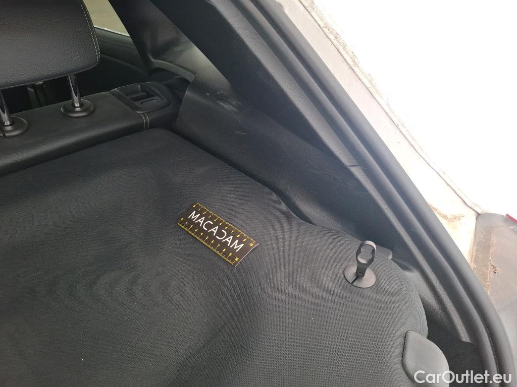  Mercedes  GLA MERCEDES-BENZ  / 2020 / 5P / SUV 2.0  200 D BUSINESS LINE DCT #42