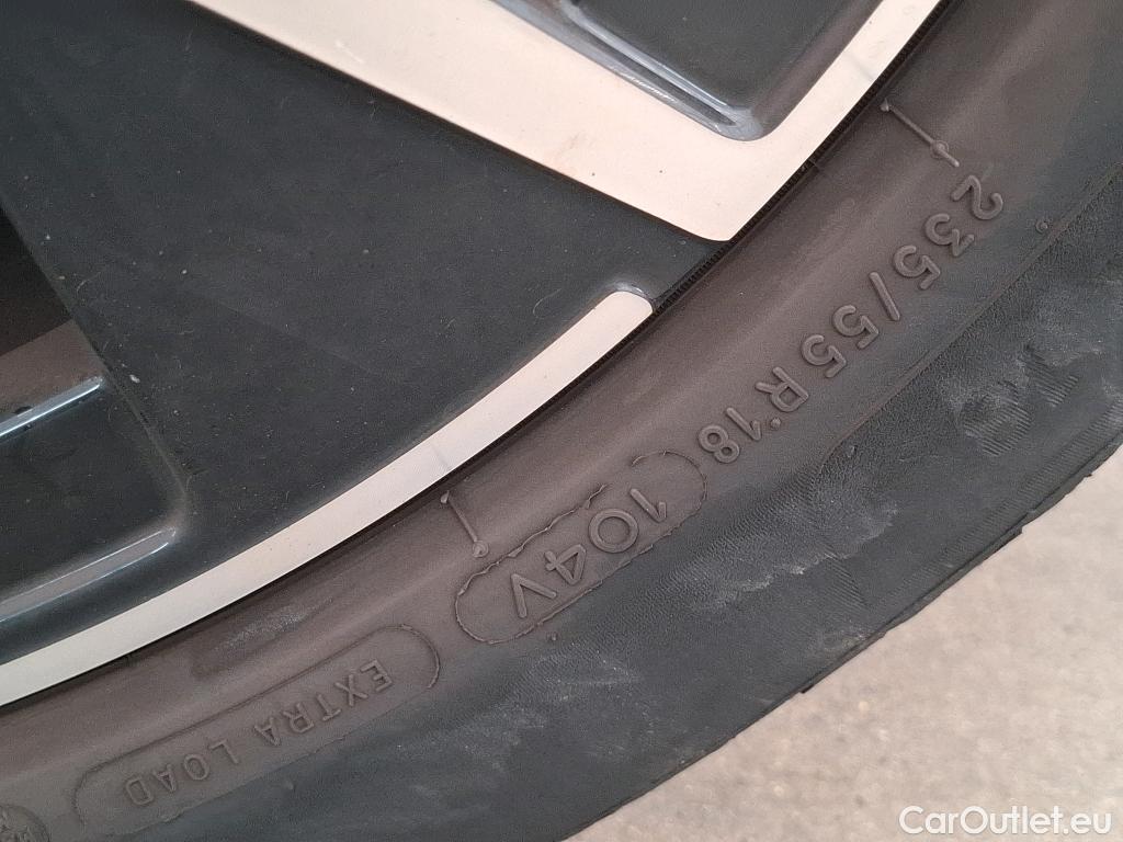  Mercedes  GLA MERCEDES-BENZ  / 2020 / 5P / SUV 2.0  200 D BUSINESS LINE DCT #14