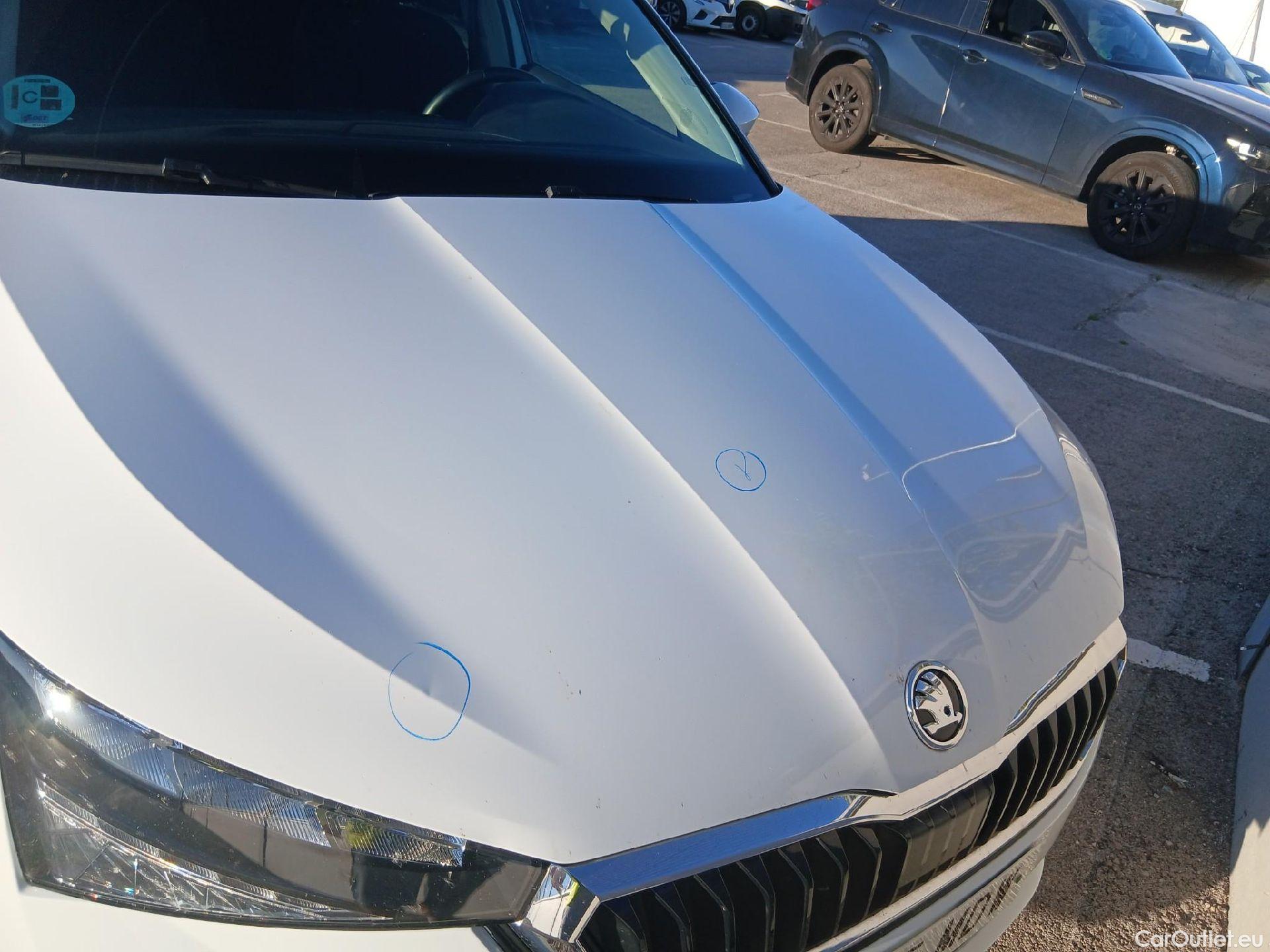  Skoda  Scala SKODA  / 2019 / 5P / berlina con portón 1.0 TSI 81KW (110 CV) Ambition #8