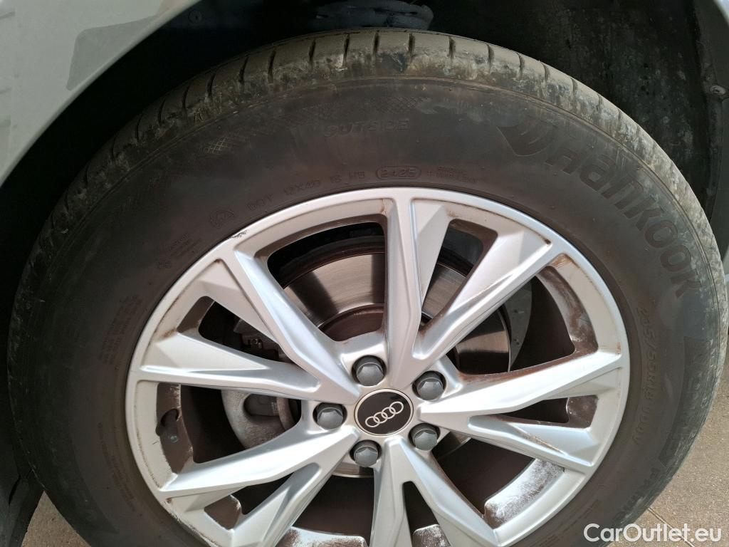  Audi  Q3 AUDI  / 2018 / 5P / SUV 35 TFSI 150 MHEV S TRONIC S LINE #17