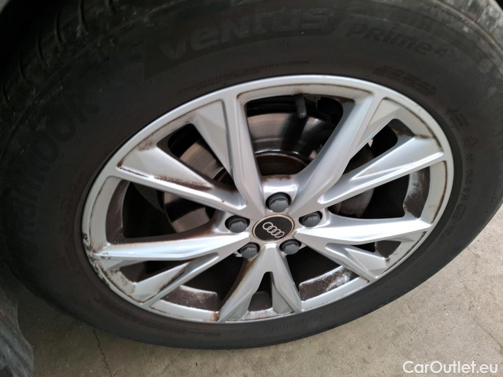  Audi  Q3 AUDI  / 2018 / 5P / SUV 35 TFSI 150 MHEV S TRONIC S LINE #30