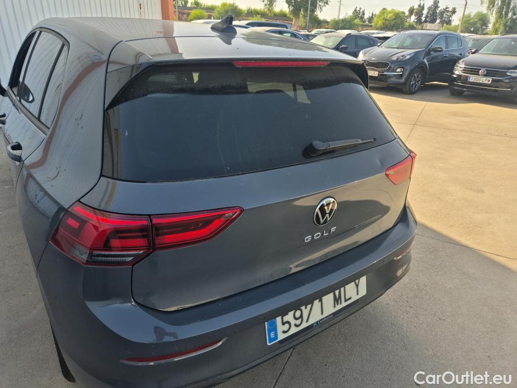  Volkswagen  Golf  VIII Berlina Life 2.0 TDI 115CV MT6 E6d #1