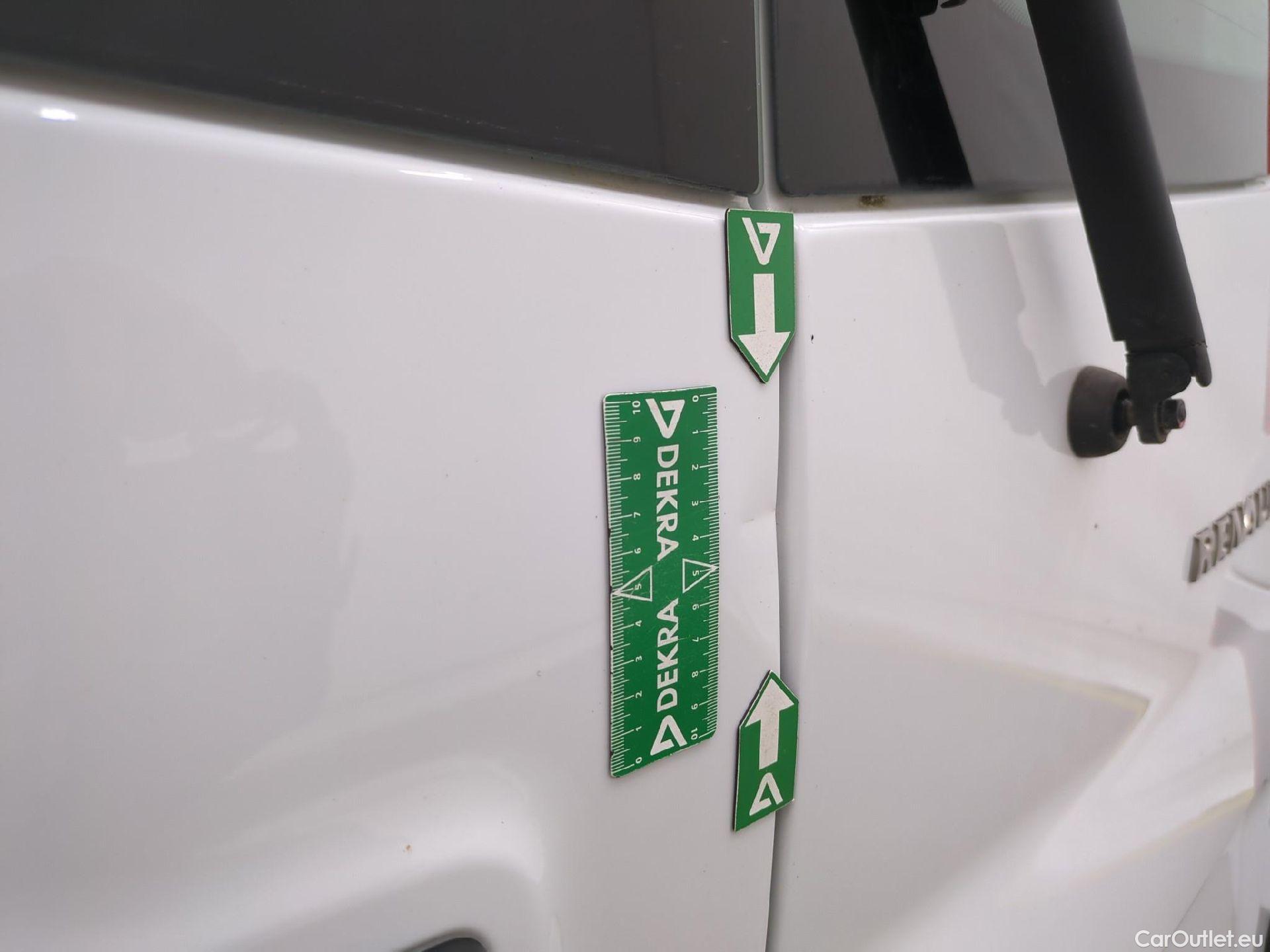 Renault  Trafic RENAULT  / 2019 / 4P / Combi Zen L1 dCi 120 S&S - 8 pl #12
