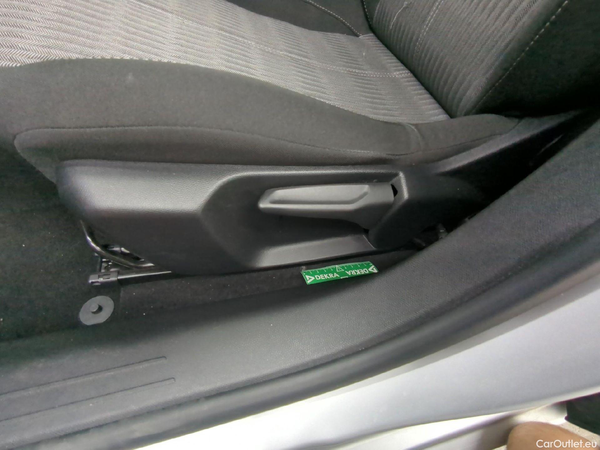 Opel  Corsa  F Elegance Business 1.2 Turbo 100CV BVM6 E6d #1