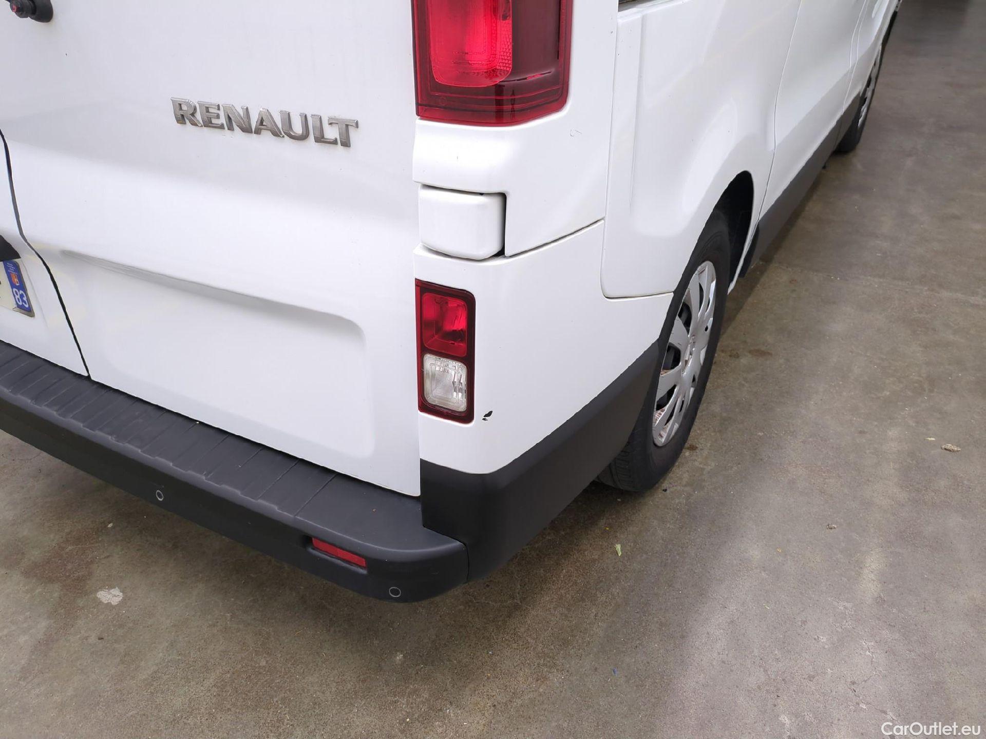  Renault  Trafic RENAULT  / 2019 / 4P / Combi Zen L1 dCi 120 S&S - 8 pl #14