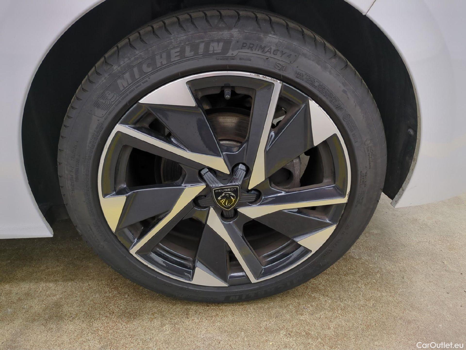  Peugeot  308  Allure 1.2 PureTech 130CV BVM6 E6d #10