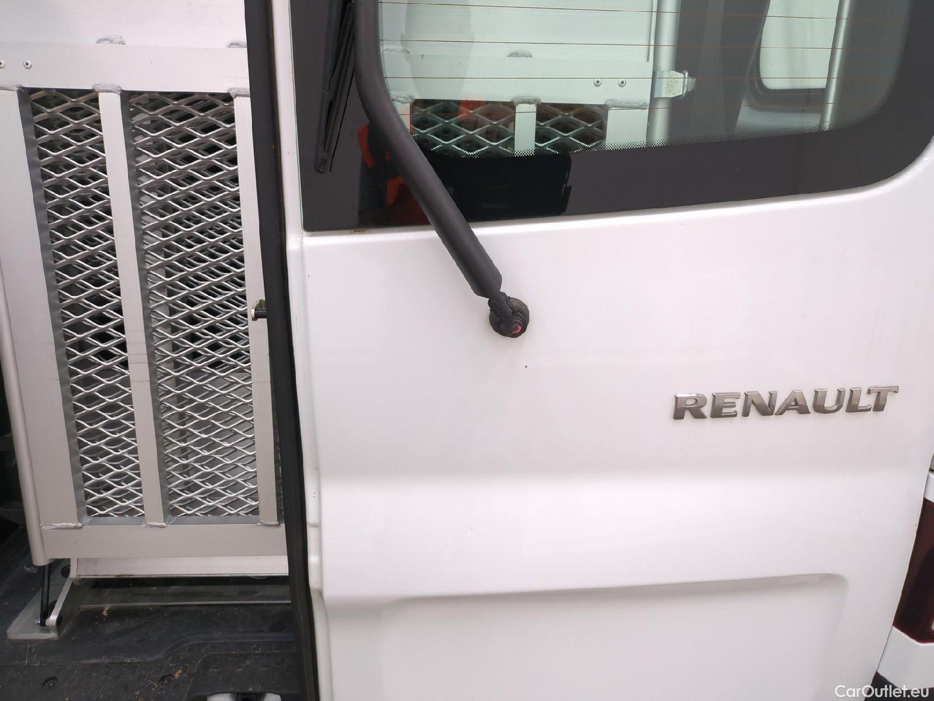  Renault  Trafic RENAULT  / 2019 / 4P / Combi Zen L1 dCi 120 S&S - 8 pl #9