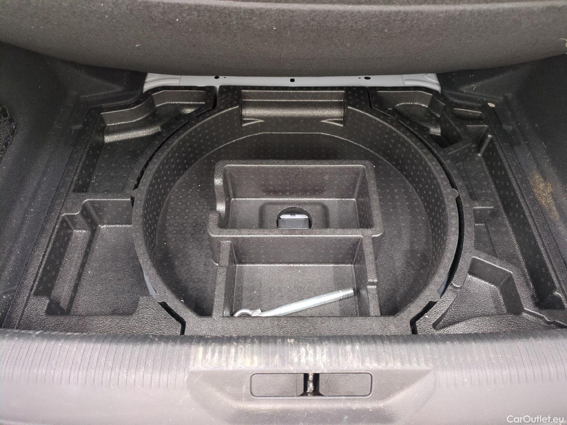  Peugeot  308  Allure 1.2 PureTech 130CV BVM6 E6d #12
