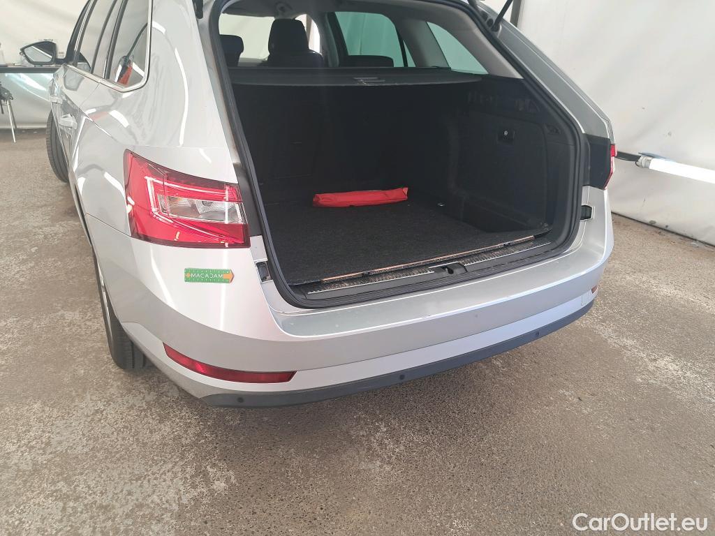  Skoda  Superb  Break Business 2.0 TDI 150CV BVA7 E6d #6