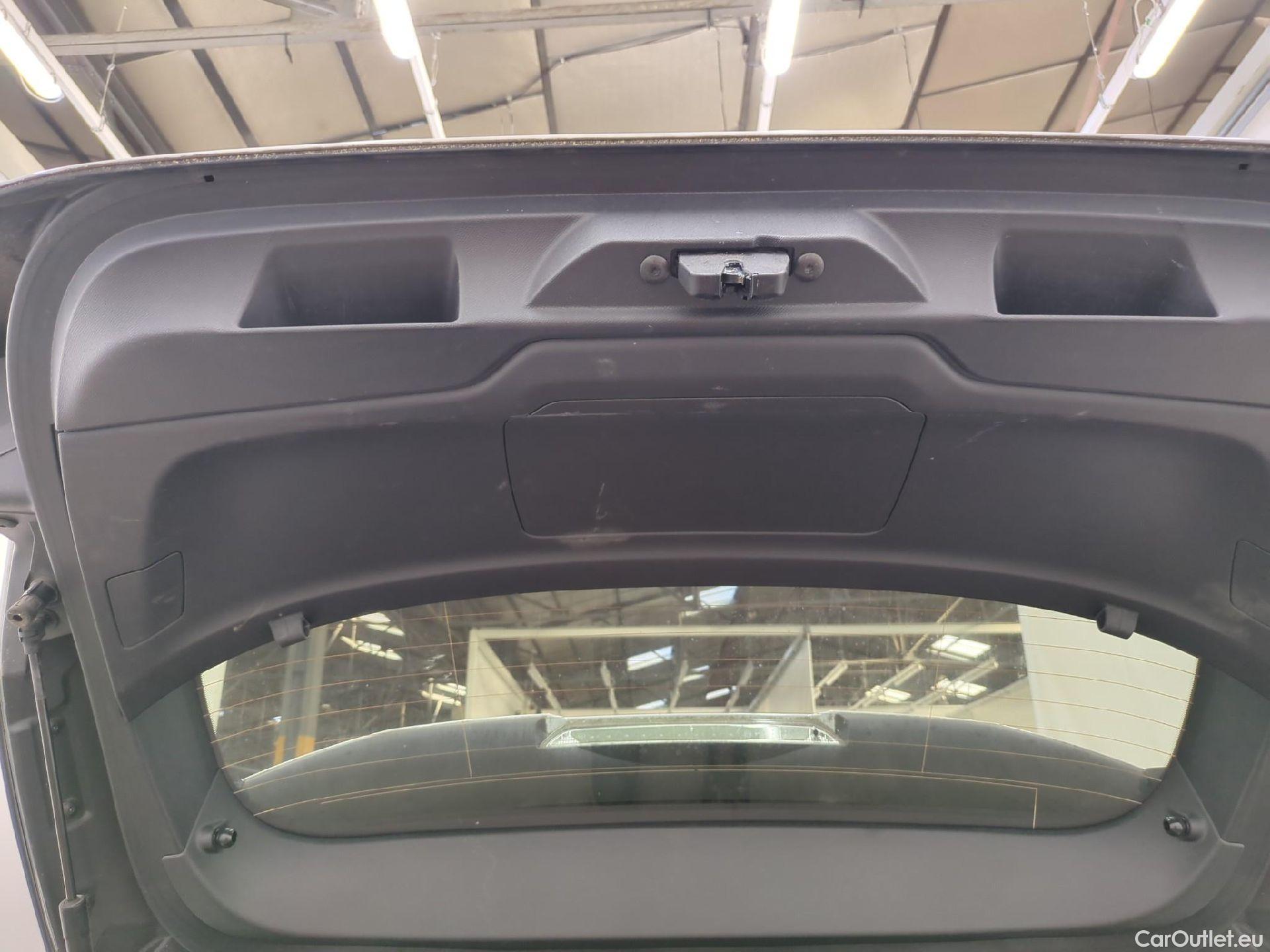  Peugeot  308  Allure 1.2 PureTech 130CV BVM6 E6d #46