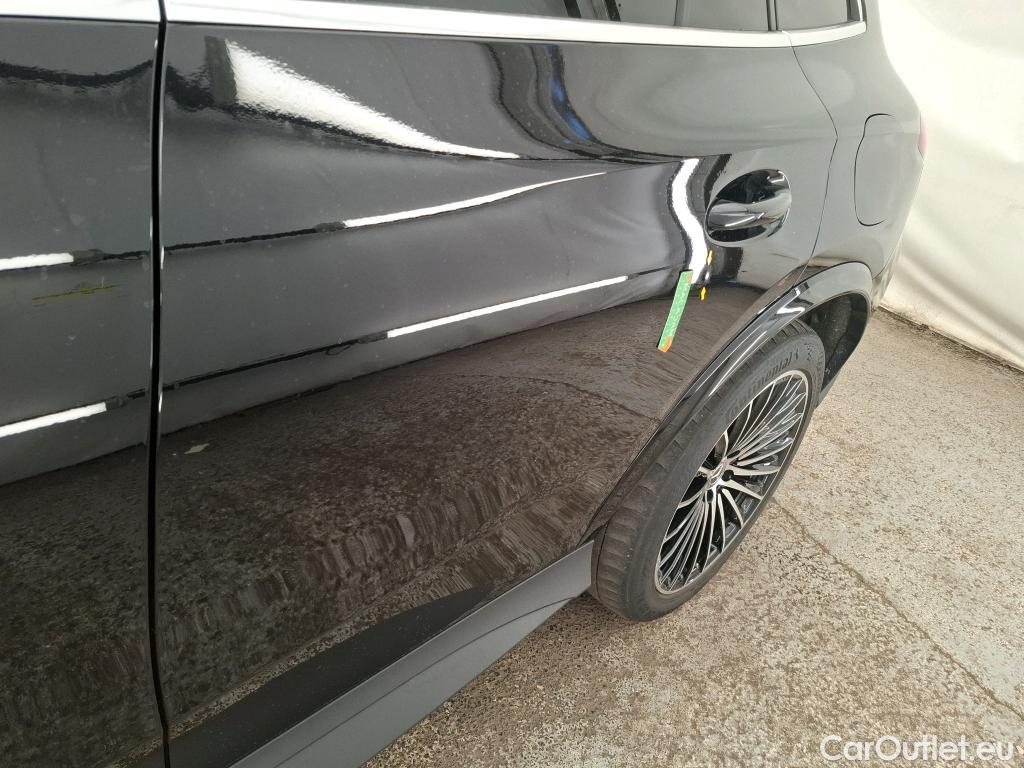  Mercedes  GLC MERCEDES-BENZ  / 2022 / 5P / SUV  400 e AMG Line 4MATIC #28