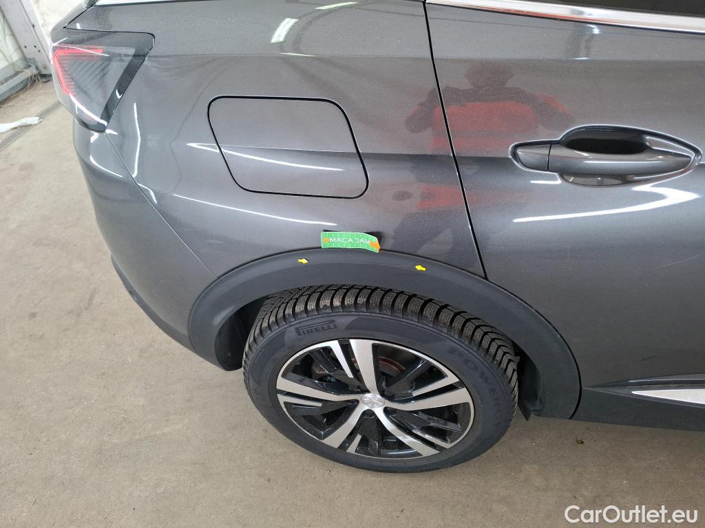  Peugeot  3008 PEUGEOT  / 2020 / 5P / SUV Hybrid 136 e-DCS6 GT #40