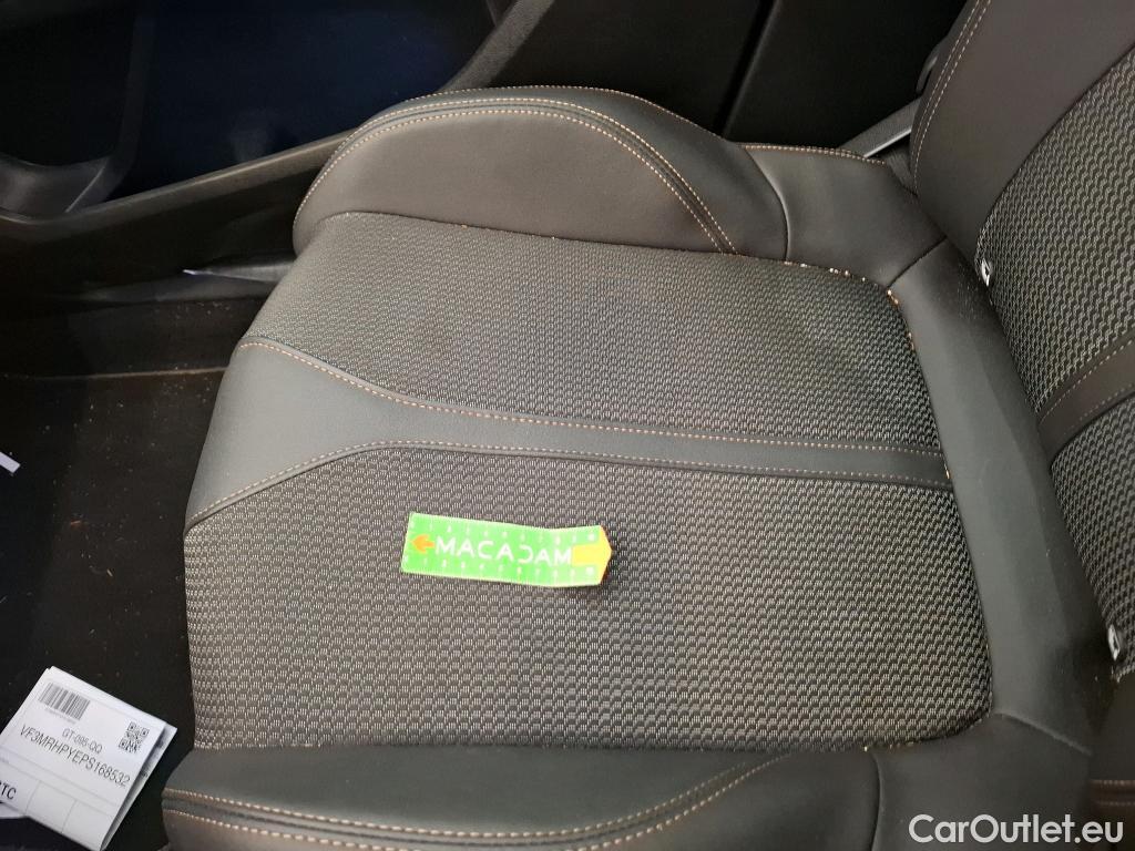  Peugeot  3008 PEUGEOT  / 2020 / 5P / SUV Hybrid 136 e-DCS6 GT #30