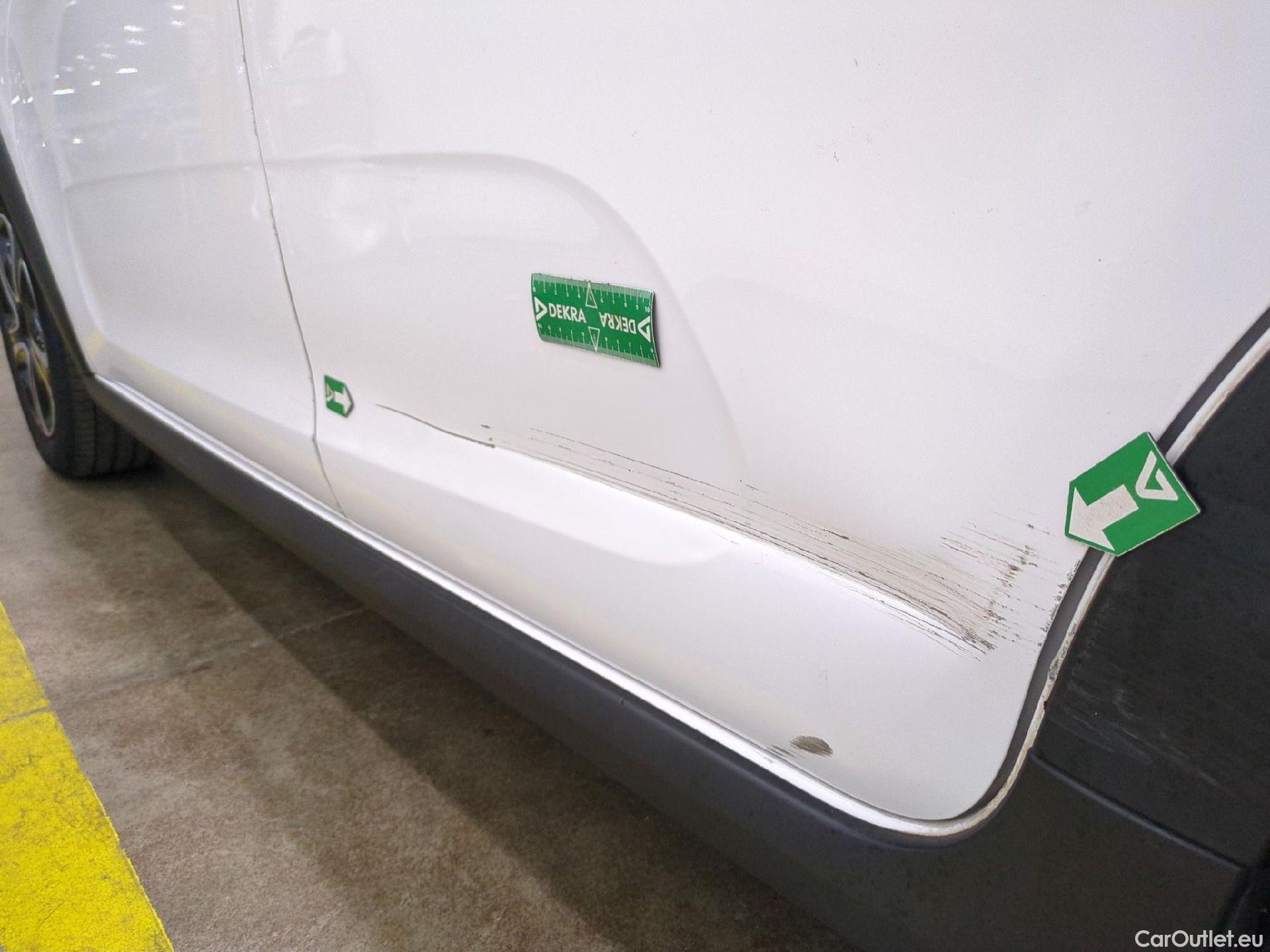  Citroen  C3 CITROEN  / 2020 / 5P / Berline PureTech 83 S&S BVM Feel Pack #28