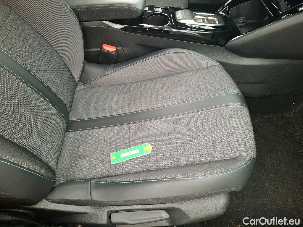  Peugeot  2008  Allure 1.2 PureTech 130CV BVA8 E6d #43
