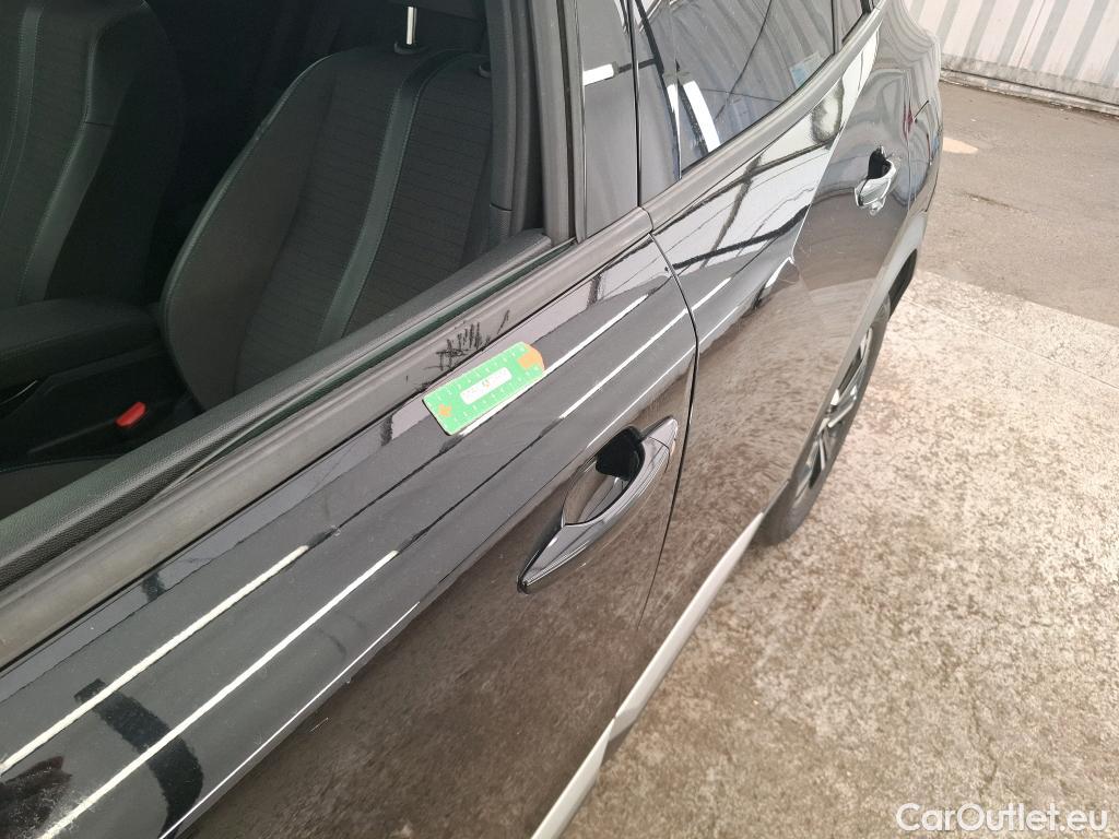  Peugeot  2008  Allure 1.2 PureTech 130CV BVA8 E6d #40