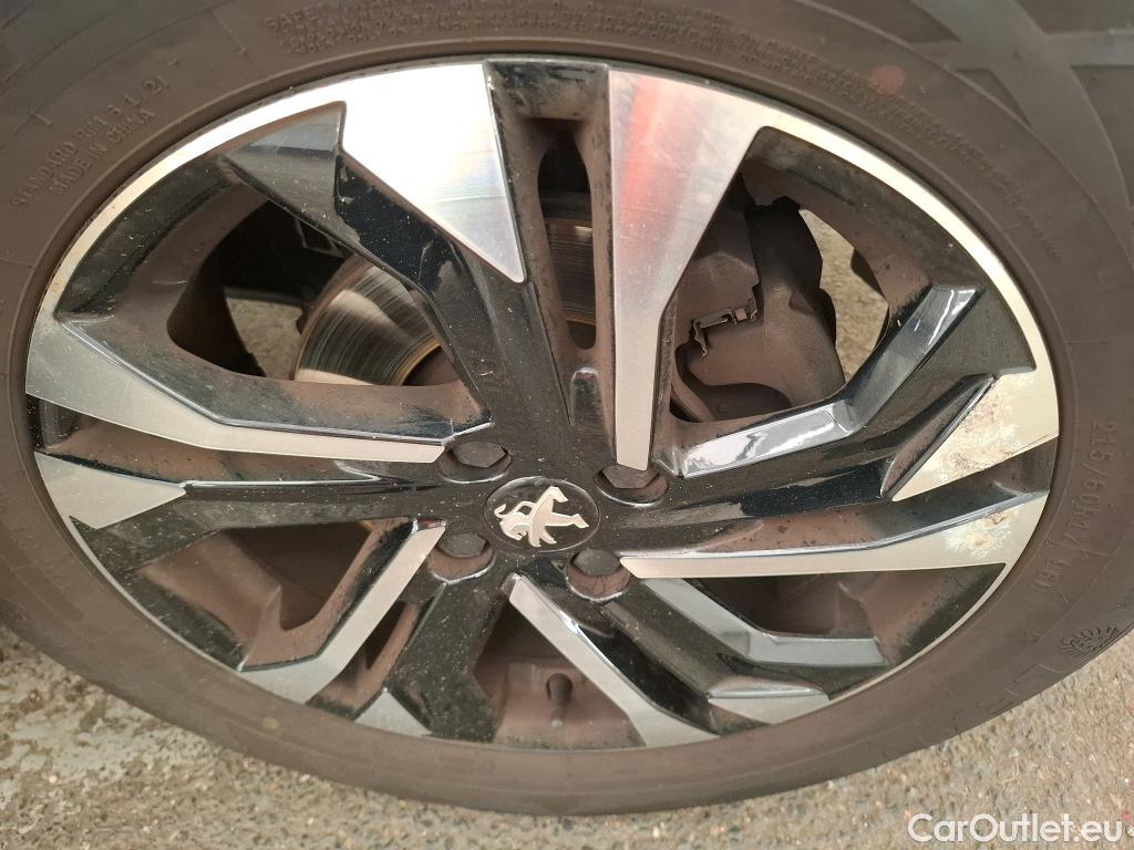  Peugeot  2008  Allure 1.2 PureTech 130CV BVA8 E6d #29