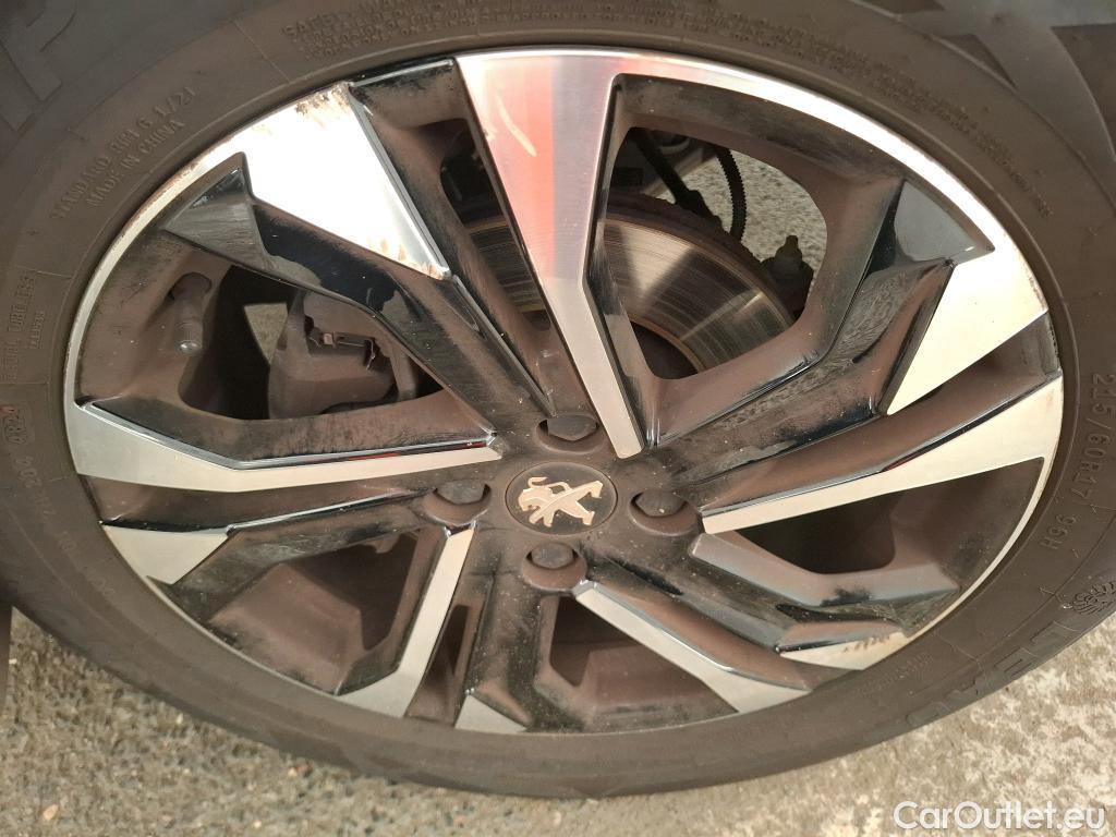 Peugeot  2008  Allure 1.2 PureTech 130CV BVA8 E6d #49
