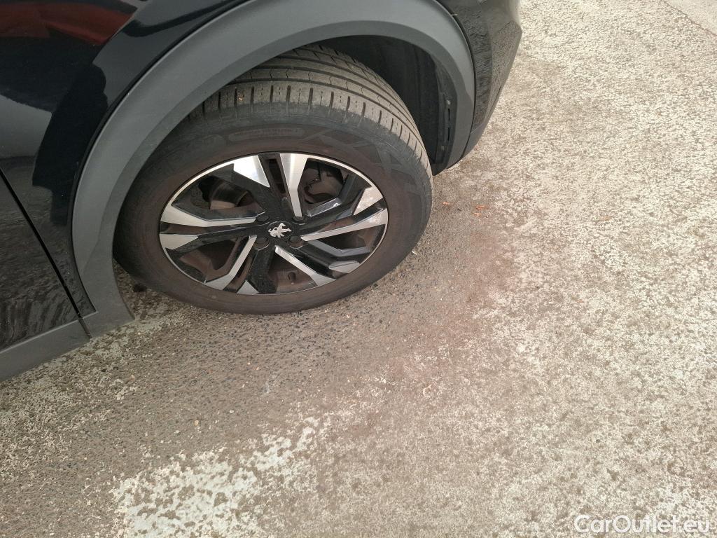  Peugeot  2008  Allure 1.2 PureTech 130CV BVA8 E6d #28
