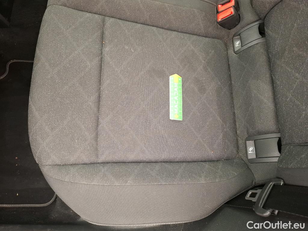  Volkswagen  Golf  / 2020 / 5P / Berline 2.0 TDI SCR 115 DSG7 LIFE BUSINESS #19