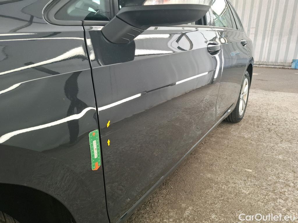  Volkswagen  Golf  VIII SW Life Business 2.0 TDI 115CV BVA7 E6d #21
