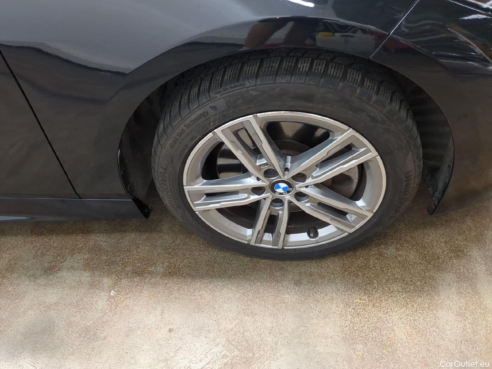  Bmw  Serie 1 Série 1 Berline 120 i M Design 2.0 180CV BVA7 E6d #4