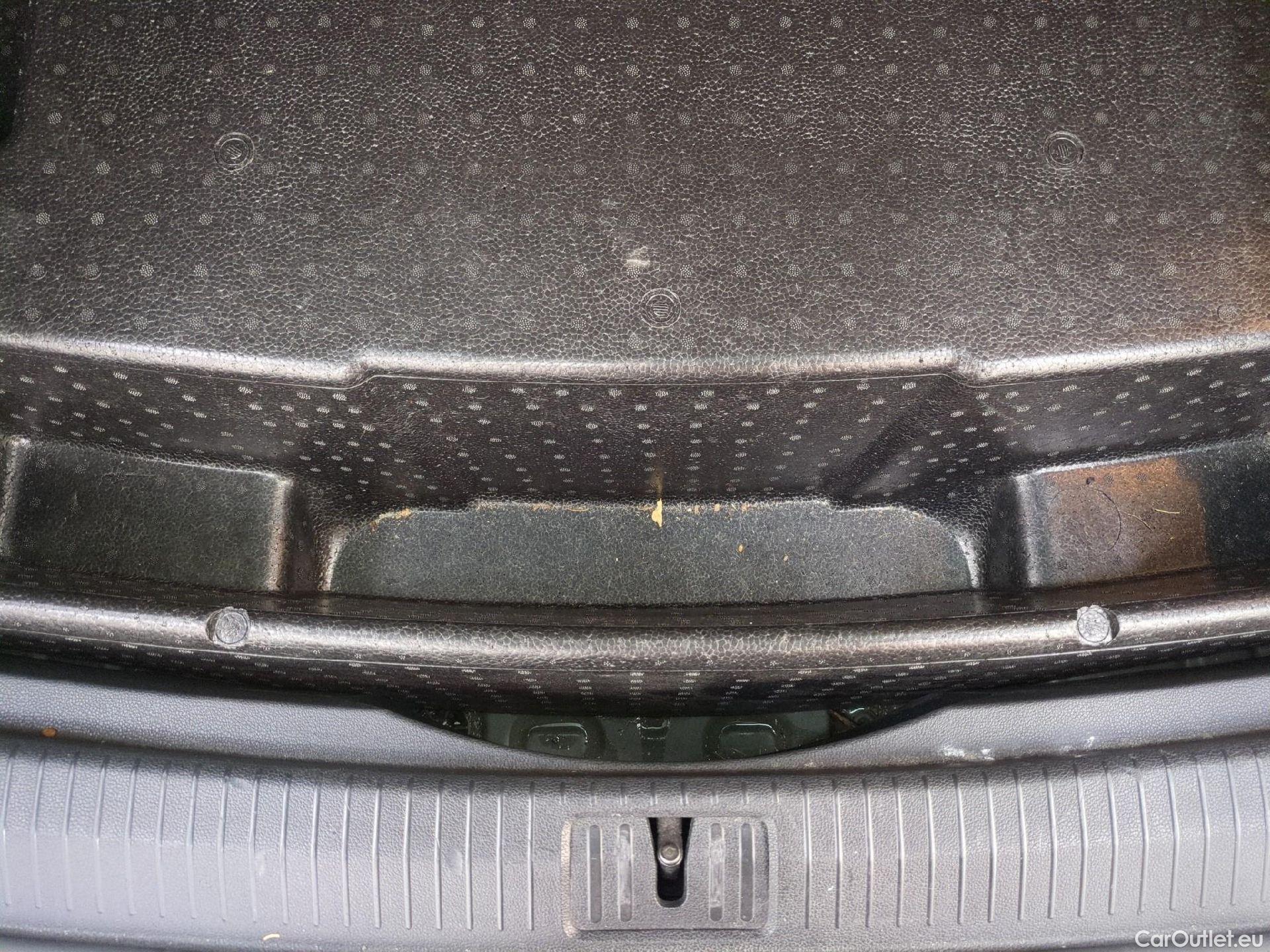  Volkswagen  Tiguan VOLKSWAGEN  / 2020 / 5P / SUV 1.4 eHybrid 245 DSG6 R-Line #18