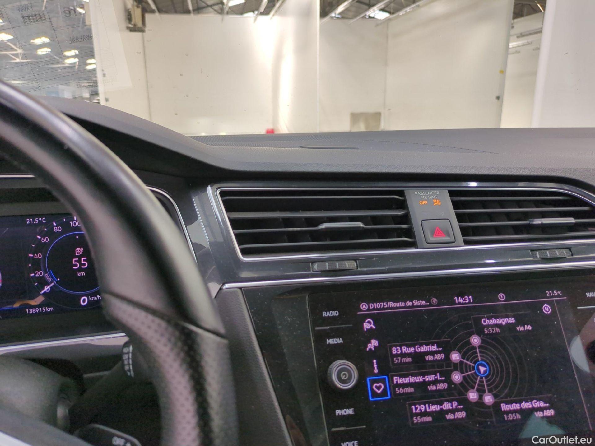  Volkswagen  Tiguan VOLKSWAGEN  / 2020 / 5P / SUV 1.4 eHybrid 245 DSG6 R-Line #1