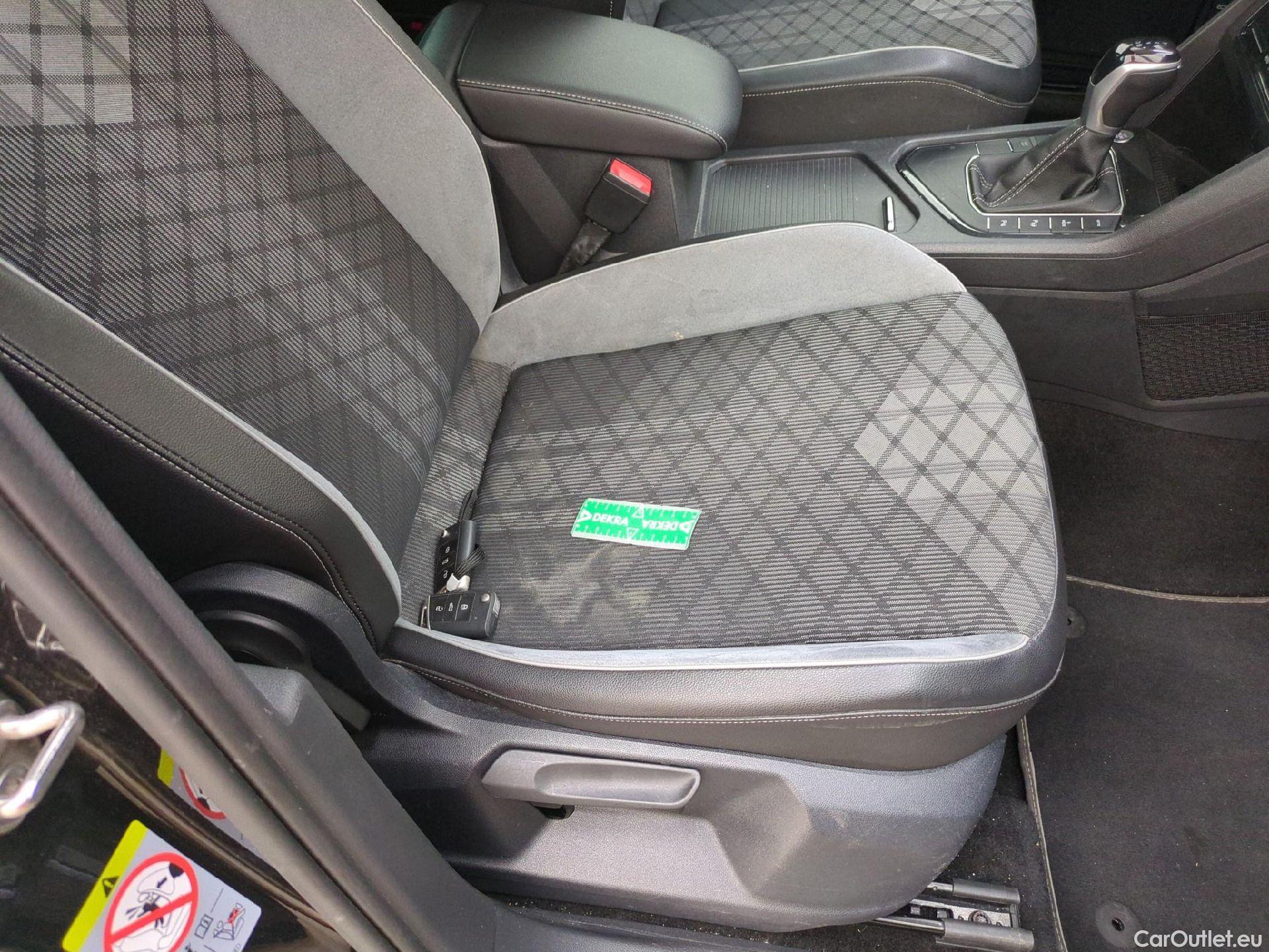  Volkswagen  Tiguan VOLKSWAGEN  / 2020 / 5P / SUV 1.4 eHybrid 245 DSG6 R-Line #52