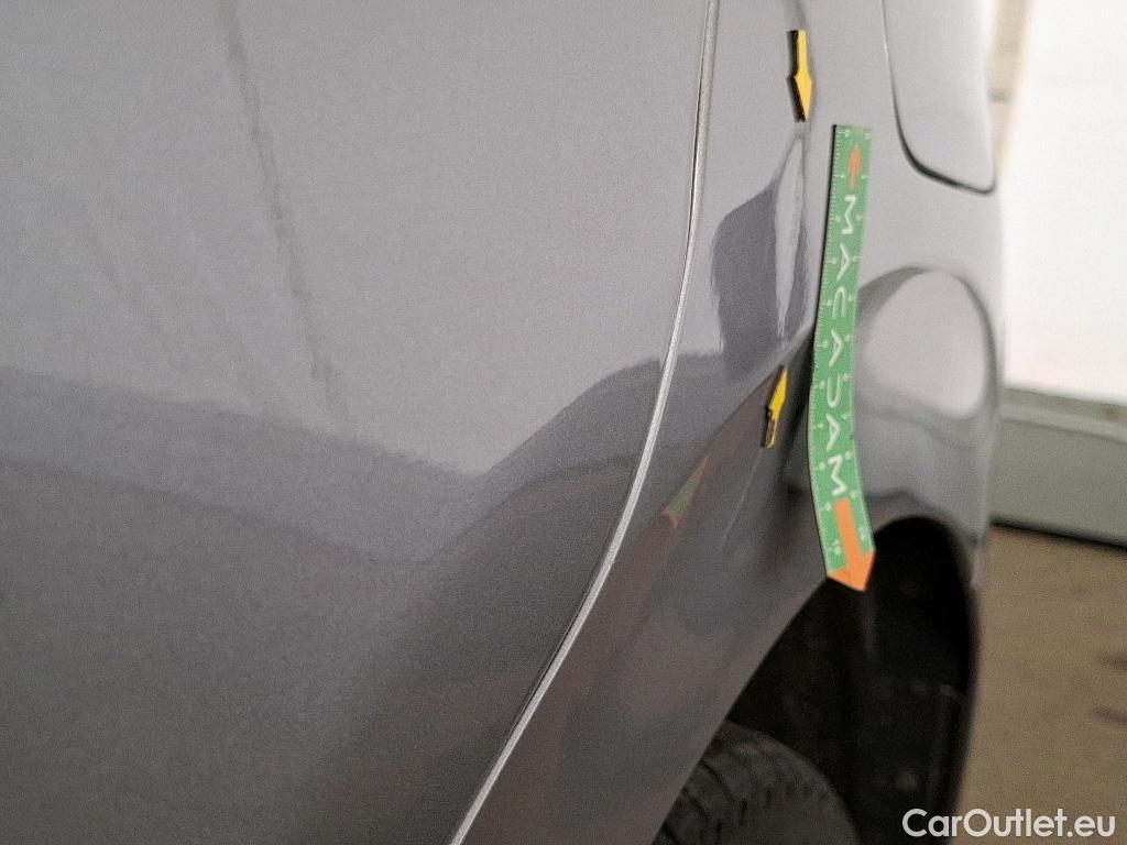  Citroen  C3 CITROEN  / 2020 / 5P / Berline PureTech 83 S&S BVM Feel Business #4