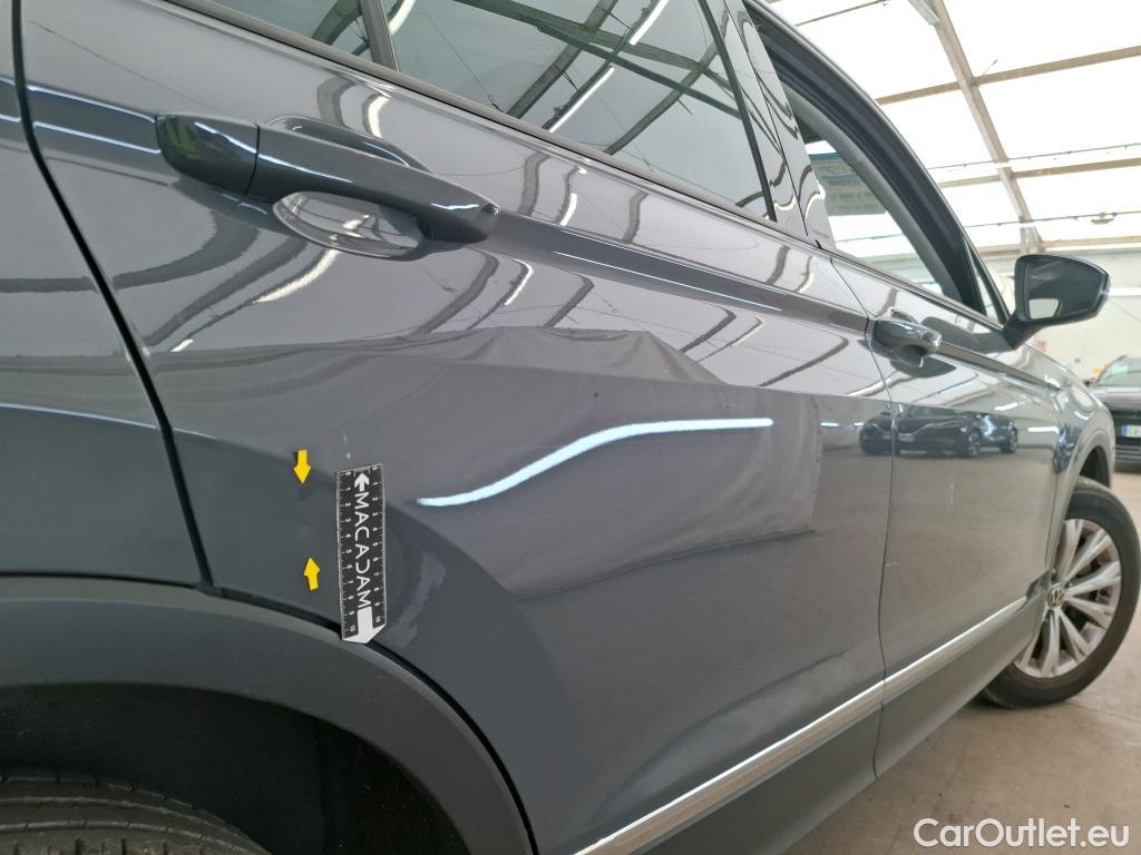  Volkswagen  Tiguan VOLKSWAGEN  / 2020 / 5P / SUV 1.4 eHybrid 245 DSG6 Life Business #4