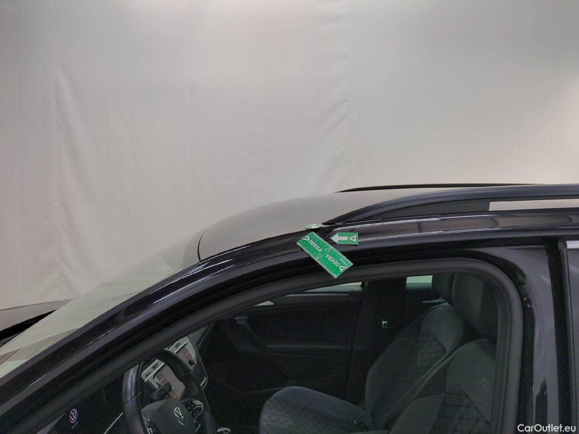 Volkswagen  Tiguan VOLKSWAGEN  / 2020 / 5P / SUV 1.4 eHybrid 245 DSG6 R-Line #61