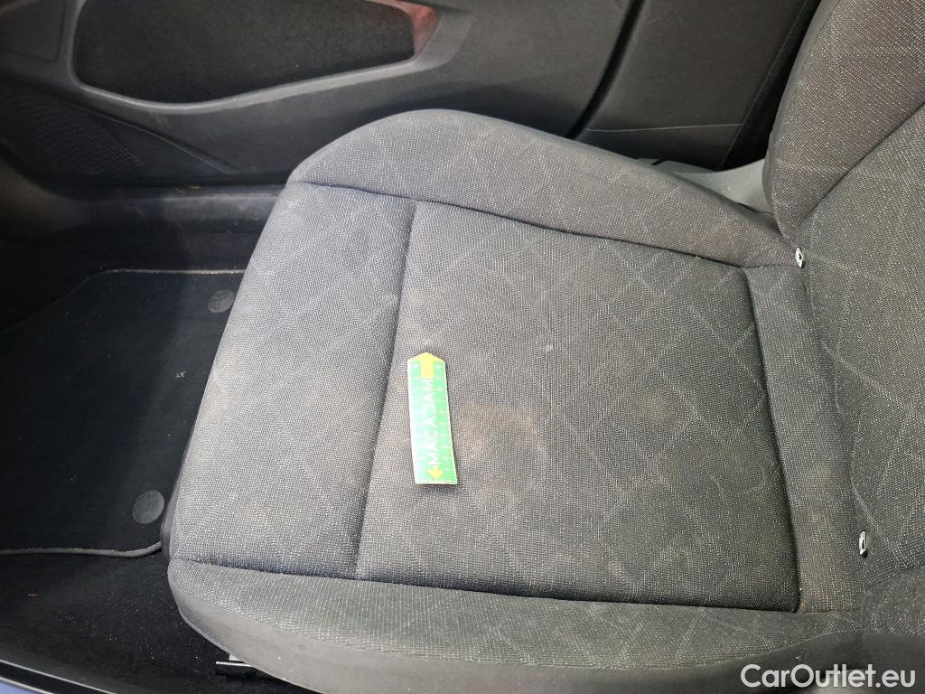  Volkswagen  Golf  VOLKSWAGEN / 2020 / 5P / Berline 1.0 eTSI OPF 110 DSG7 Life Business #22