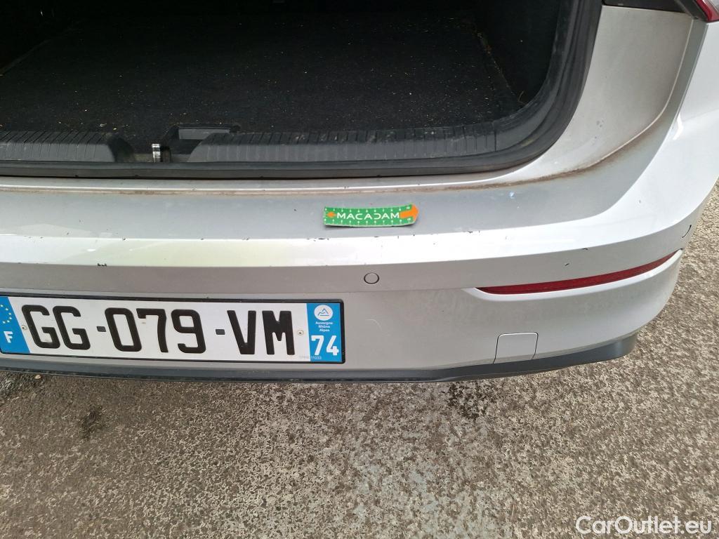  Volkswagen  Golf  VOLKSWAGEN / 2020 / 5P / Berline 1.0 eTSI OPF 110 DSG7 Life Business #17