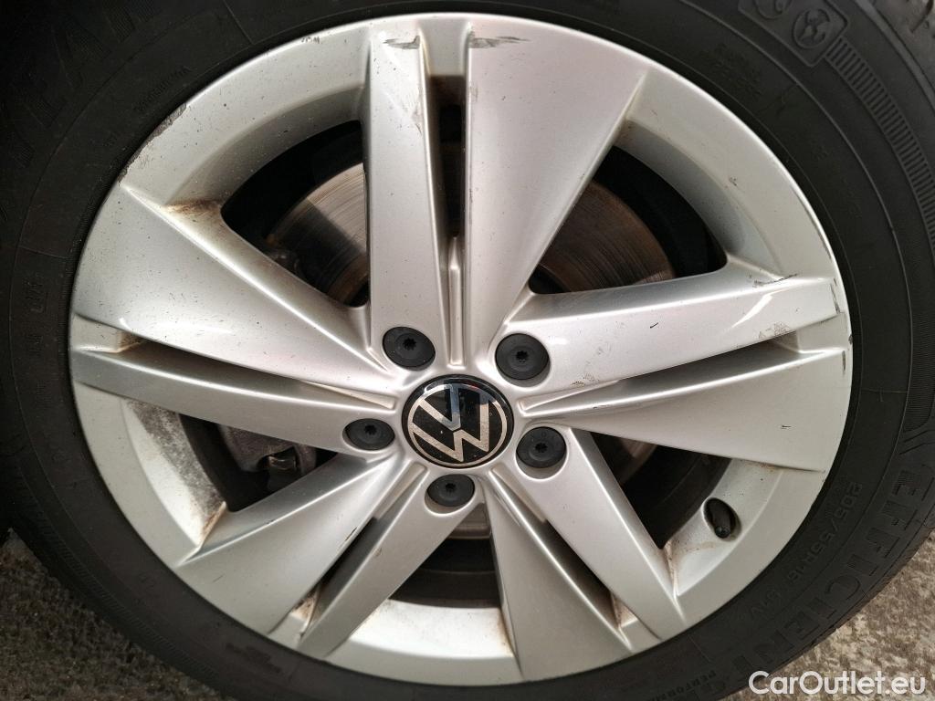  Volkswagen  Golf  VIII SW Life Business 2.0 TDI 115CV BVA7 E6d #11