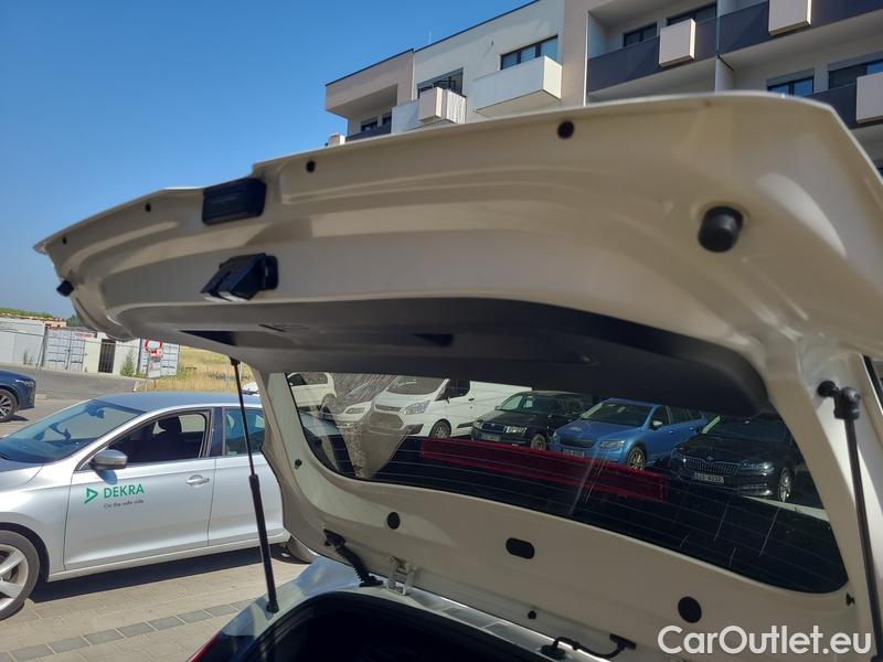  Hyundai  Bayon   (2021)  1.0 T-GDI Play Plus AT #4