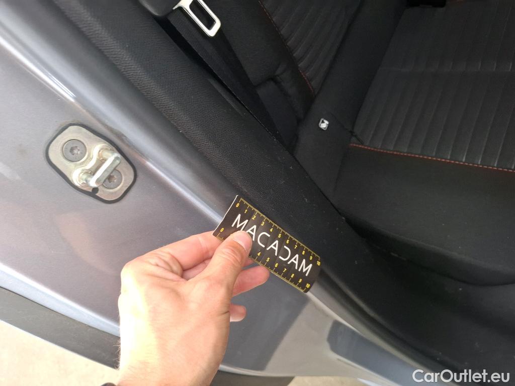  Peugeot  2008  (e-) Active Pack 50kWh BVA #37
