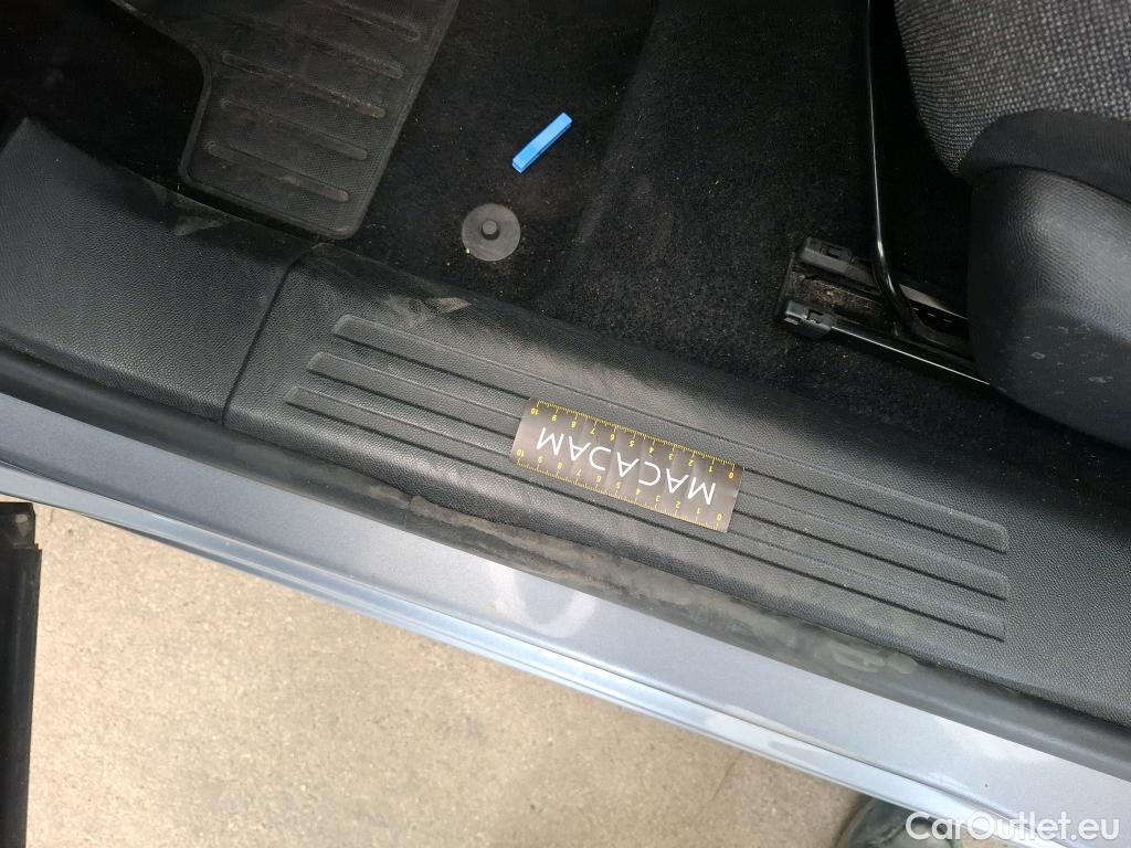  Peugeot  2008  (e-) Active Pack 50kWh BVA #16