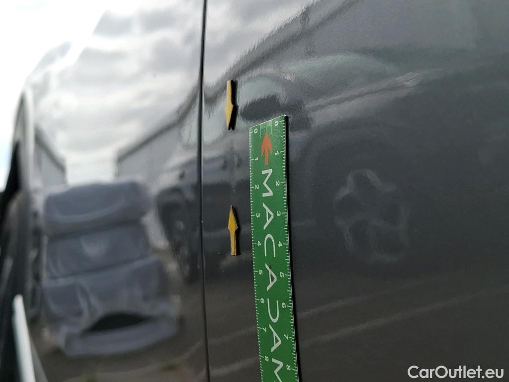  KIA  Ev6 KIA  / 2021 / 5P / SUV BEV 77.4 KWH AIR ACTIVE #29
