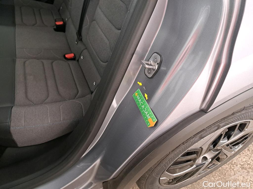  Citroen  C4  X Plus 1.2 PureTech 130CV BVA8 6E #16