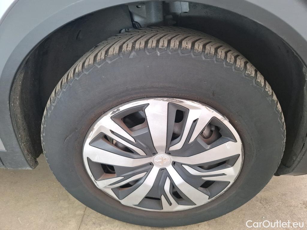  Peugeot  2008  (e-) Active Pack 50kWh BVA #20