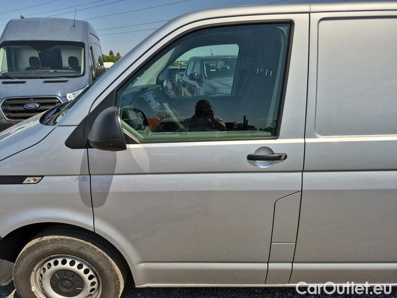  Volkswagen  Transporter T6  (2015) Tran.2.0TDI 81 4d #3