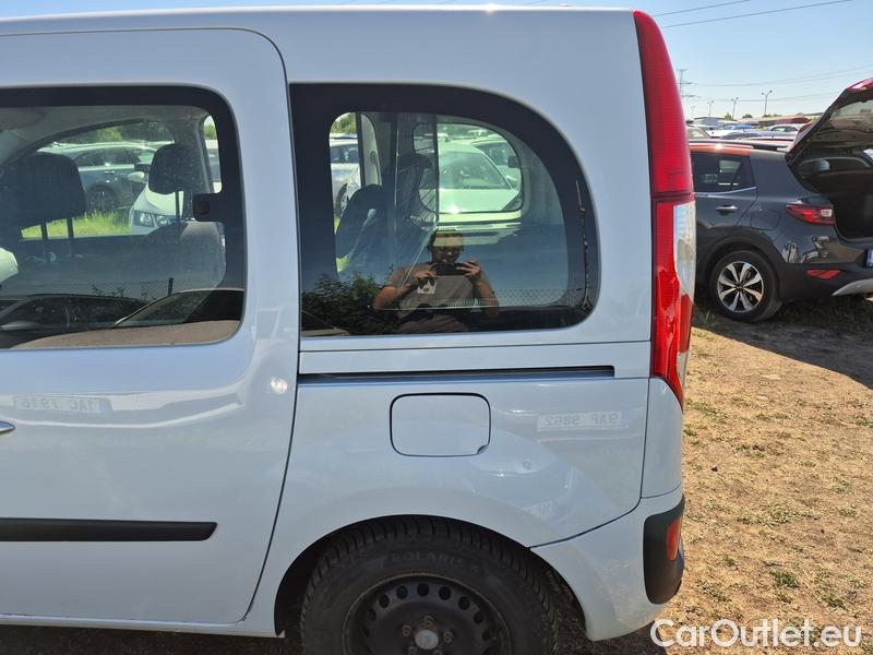  Renault  Kangoo  2 (2008)  1.5BdCi 95 Zen 5d #21